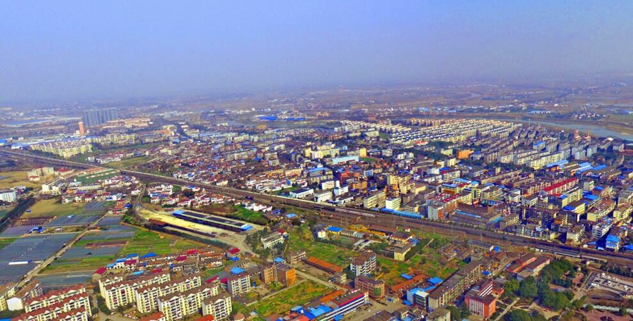 江西南昌縣一個(gè)大鎮(zhèn),多條鐵路過境,是全國(guó)千強(qiáng)鎮(zhèn)之一