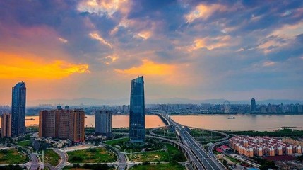 展望2020 從2019年南昌大事件看城建、醫療、教育新篇章